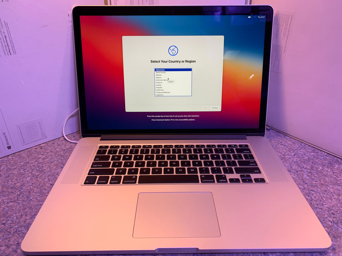 Macbook Pro 15'' 2015 i7/16G/512G/R9 Video