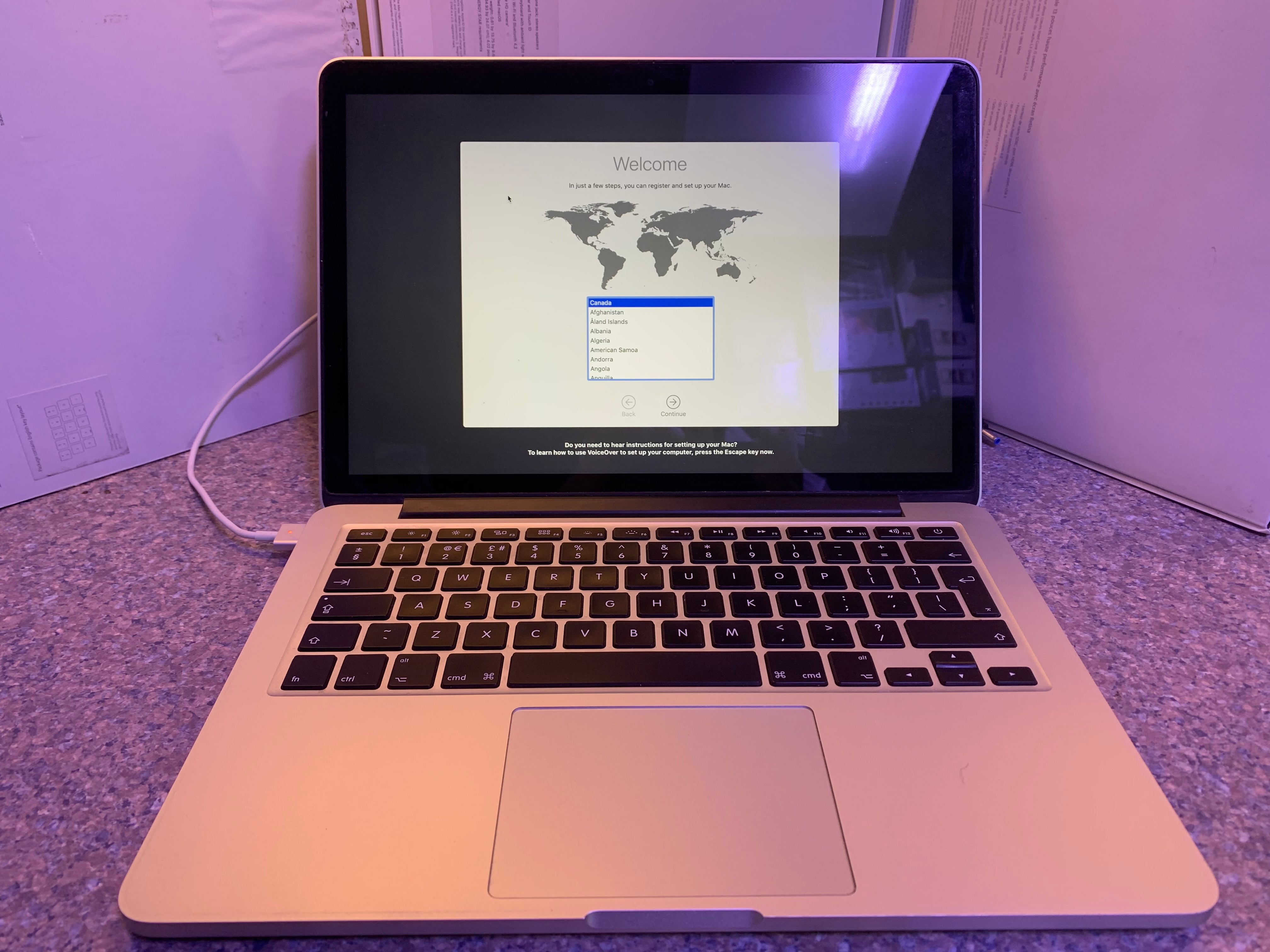 Macbook Pro 13'' i5/8G/256G – MTL Computer